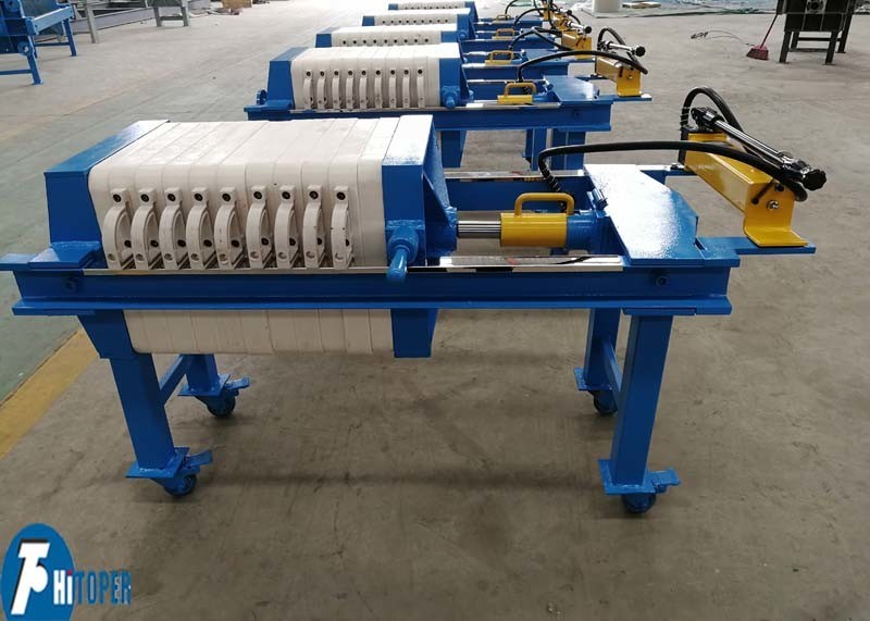 Small Mobile Chamber Filter Press , Hand Filter Press With Manual Screw