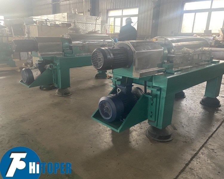 Industrial Decanter Centrifuge for Continuous Solid Liquid Separation and Liquid Clarification with High Speed Discharging Capability