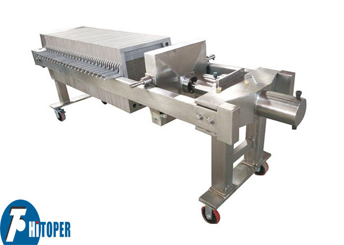 Stainless Steel Filter Press with multiple plate numbers from 15 to 71 and reference flow rates from 1 to 20 tons per hour